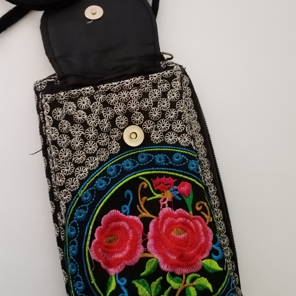 Embroidered Tapestry Zip Around Phone Crossbody - Picture 5 of 5